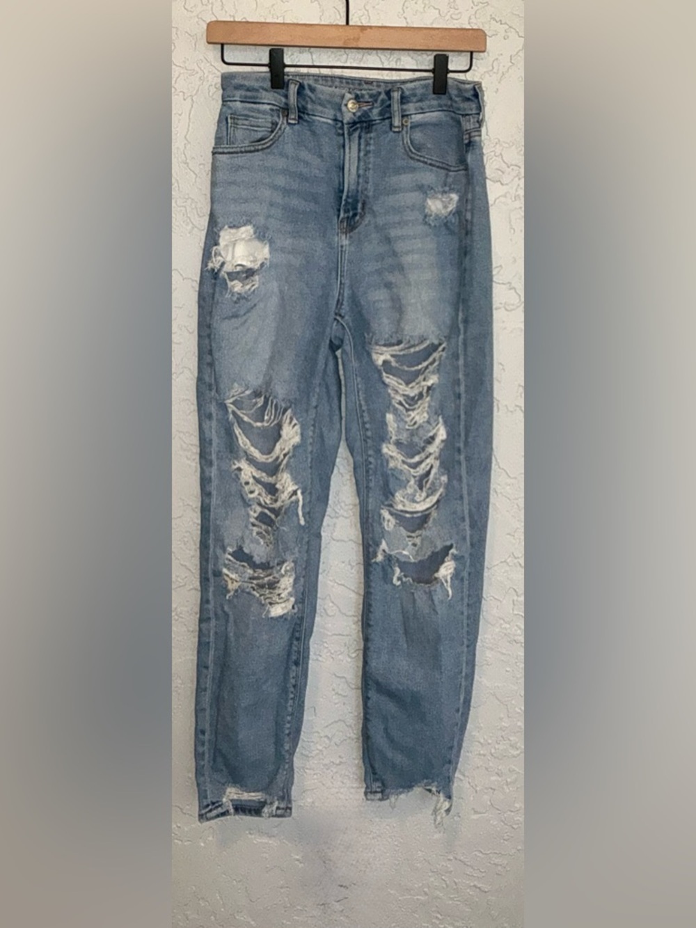 American Eagle Light Blue Distressed Curvy Mom Jeans